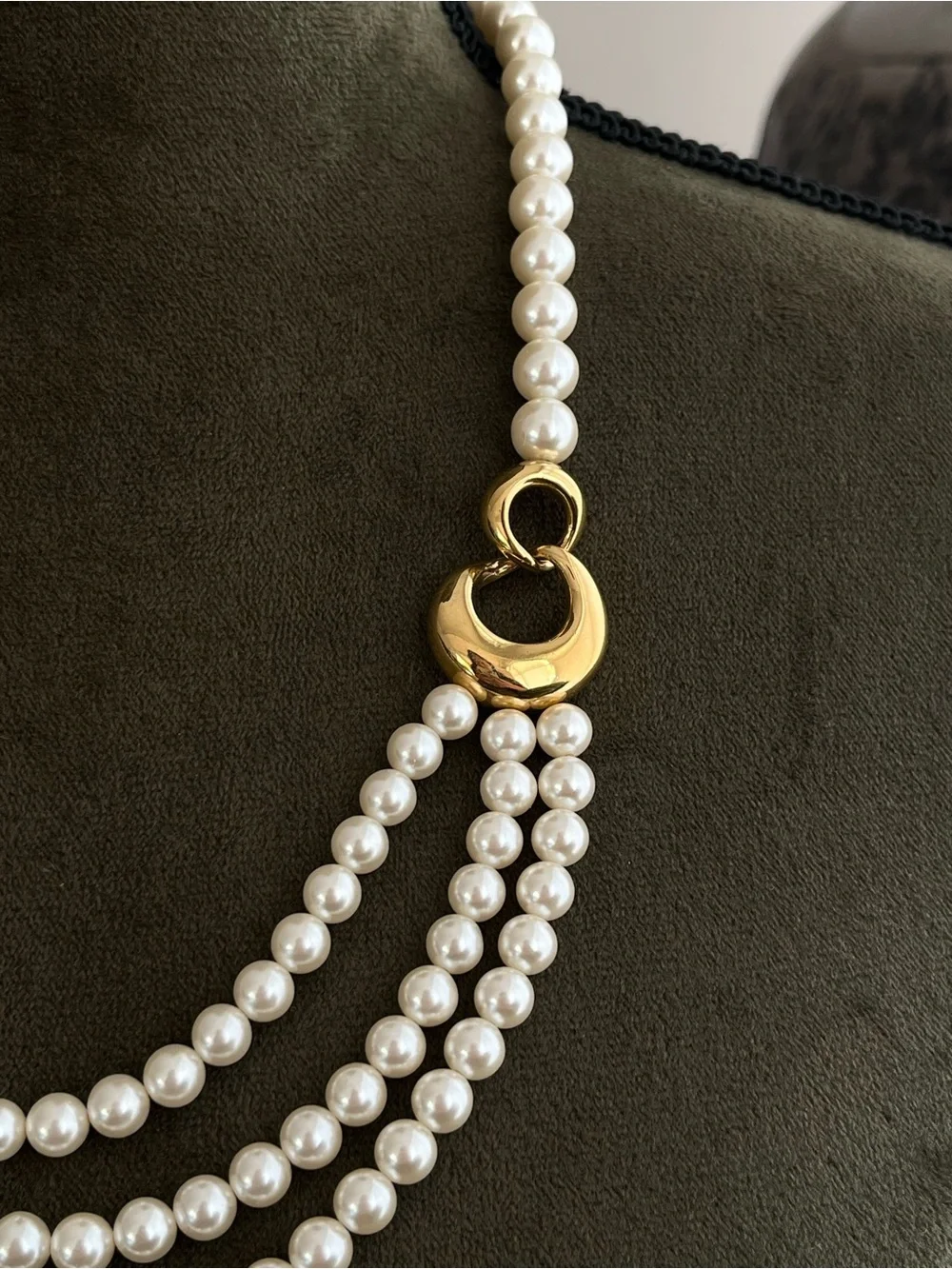 Vintage Napier Triple-Stranded Faux Pearl Gold Hoop Beaded Statement Necklace